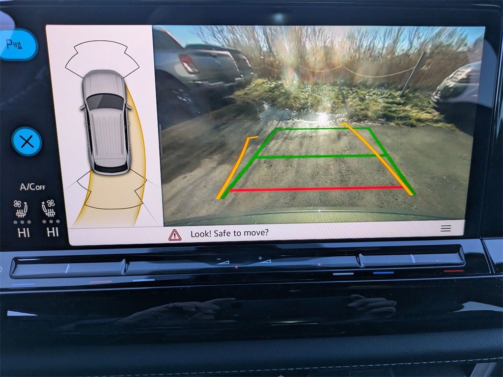 New 2026 Volkswagen Atlas Cross Sport SE image 24