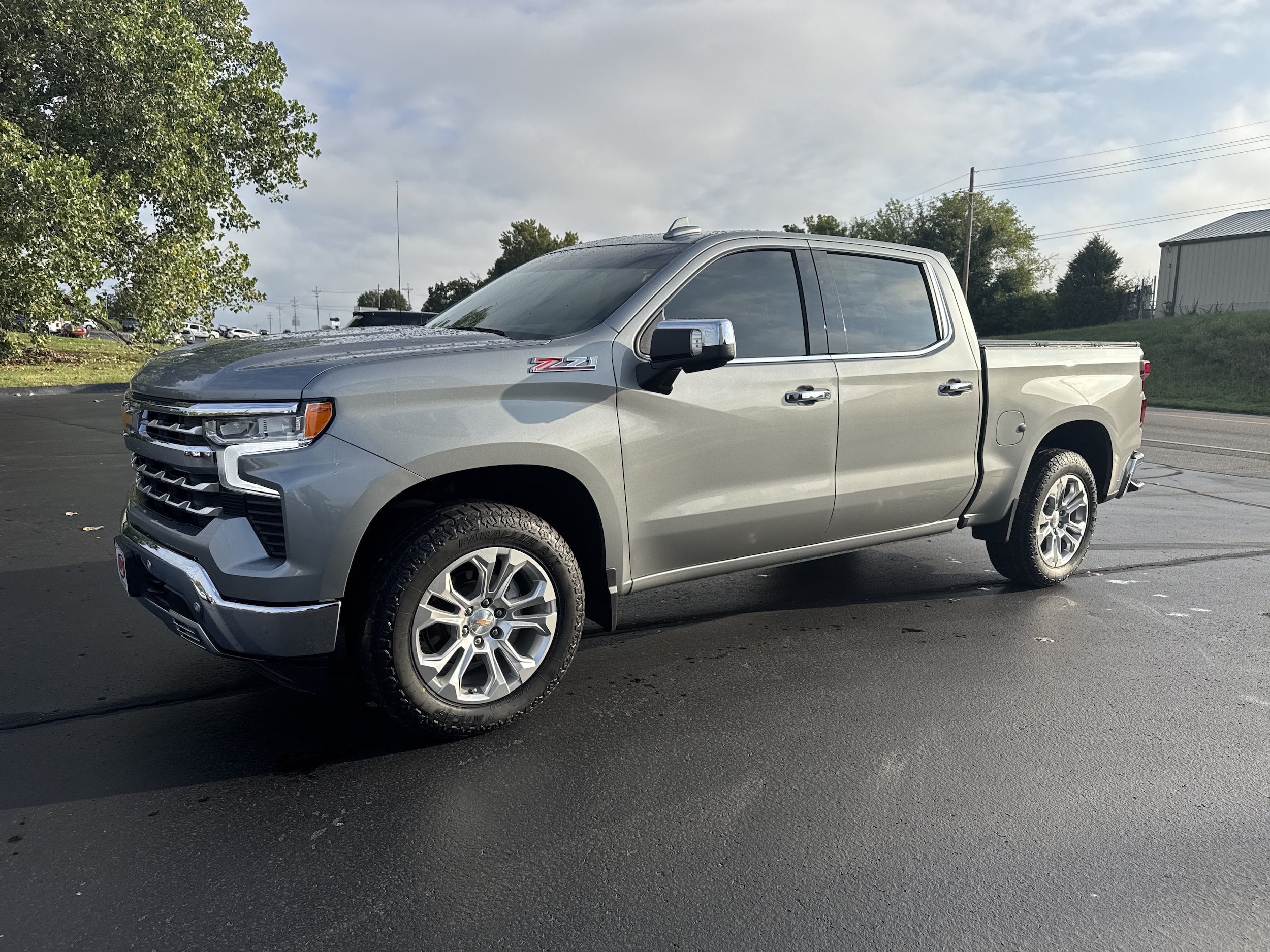 Used 2024 Chevrolet Silverado 1500 LTZ w/ LTZ Premium Package AWD/4WD image 2
