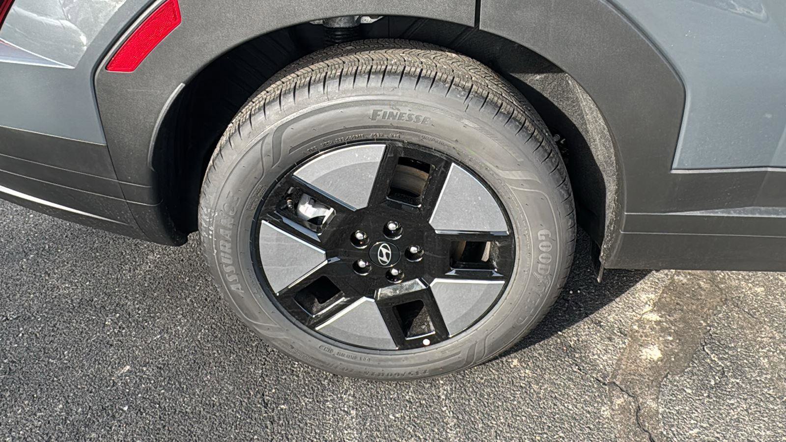 New 2026 Hyundai Santa Fe SE image 4