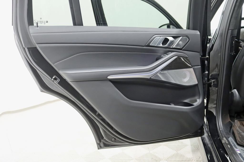 Used 2024 BMW X7 M60i w/ Executive Package image 44