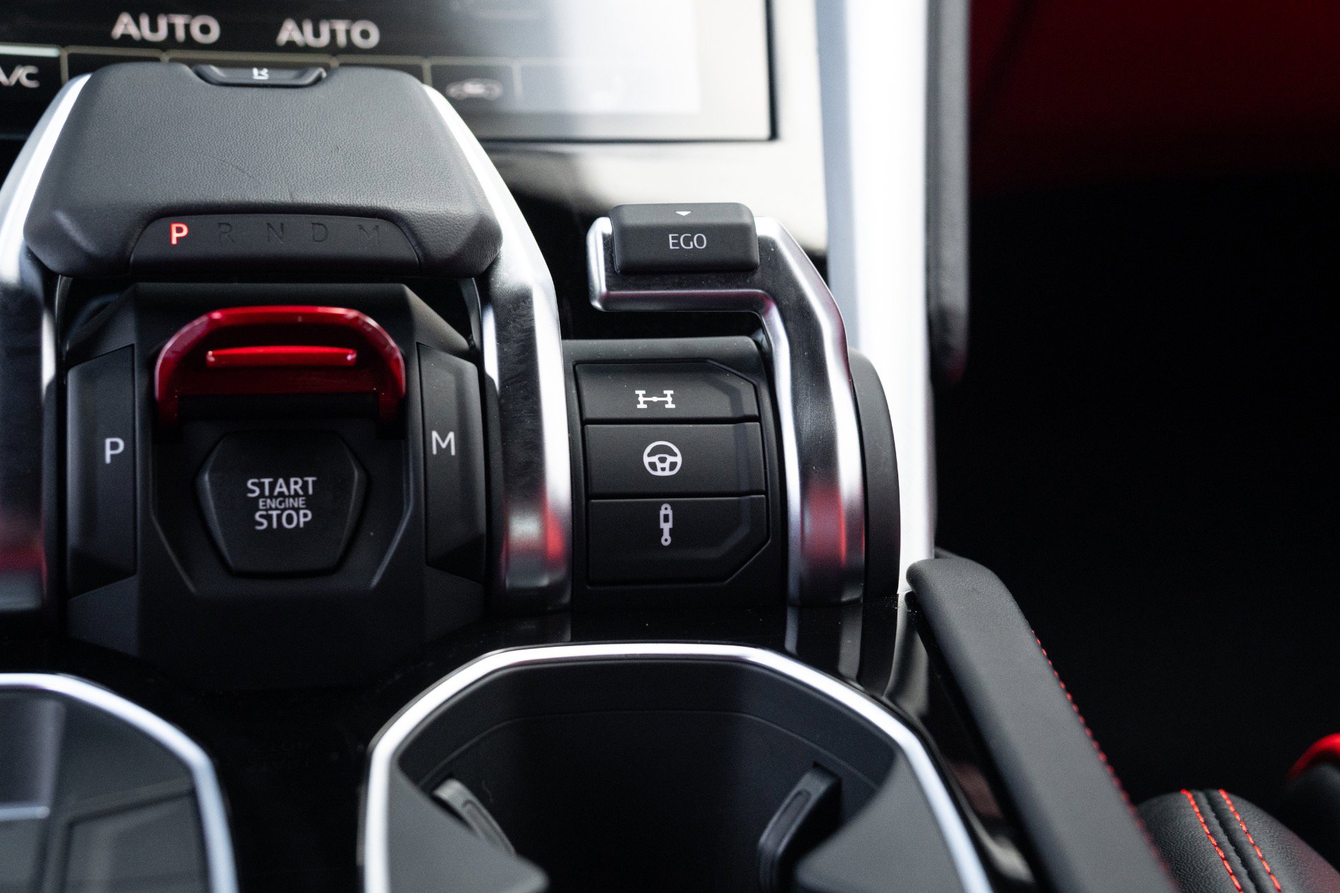 Used 2022 Lamborghini Urus AWD/4WD image 49