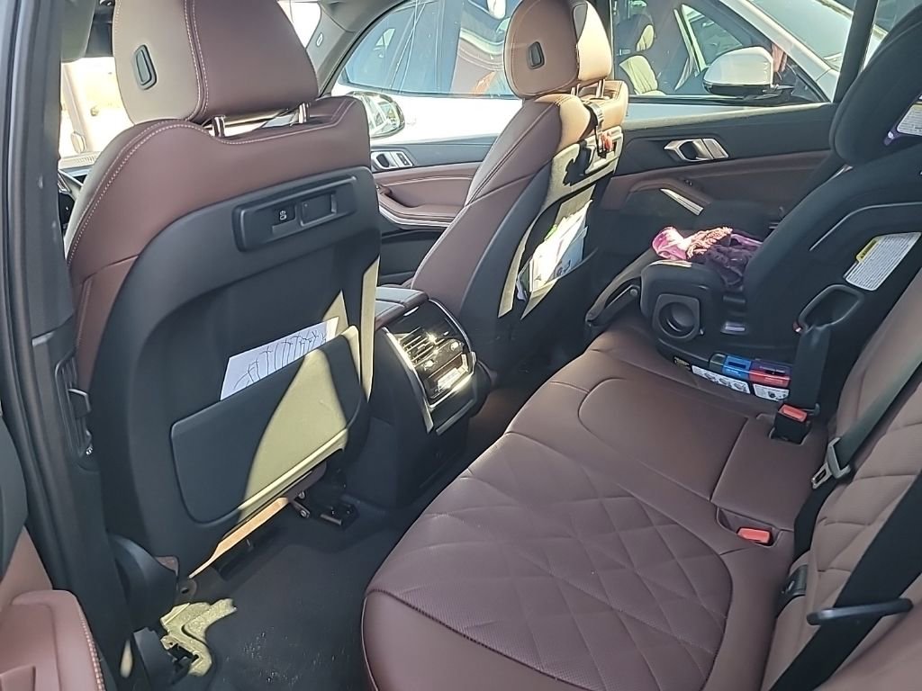 Certified 2023 BMW X5 sDrive40i w/ Premium Package image 11