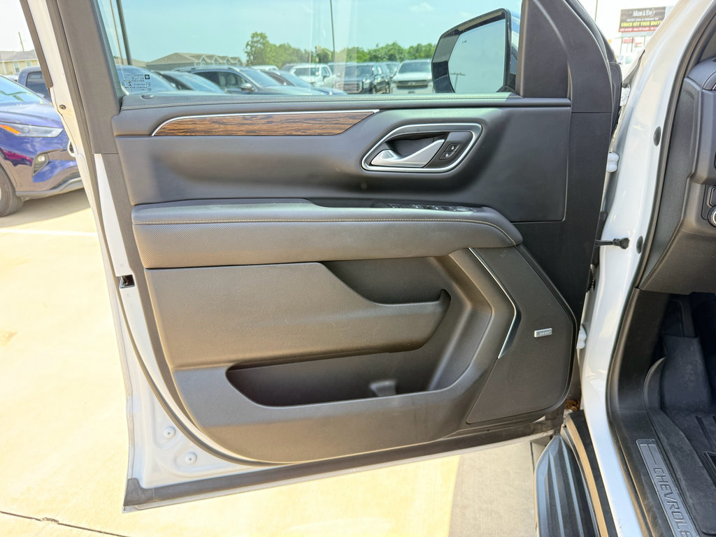 Used 2022 Chevrolet Suburban Premier RWD image 10