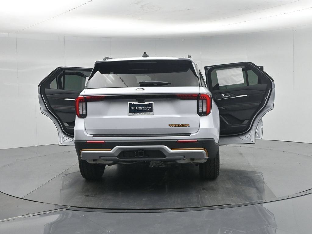 New 2026 Ford Explorer Tremor w/ Tremor Convenience Package AWD/4WD image 32