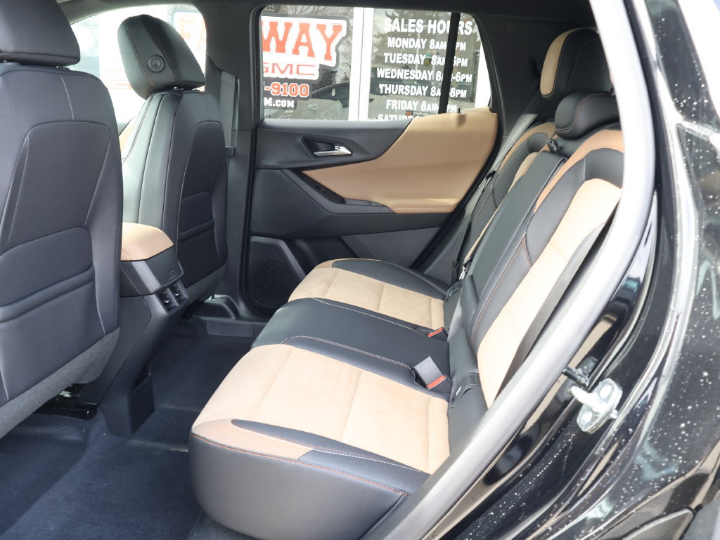 New 2026 Chevrolet Equinox ACTIV w/ Safety and Technology Package AWD/4WD image 25