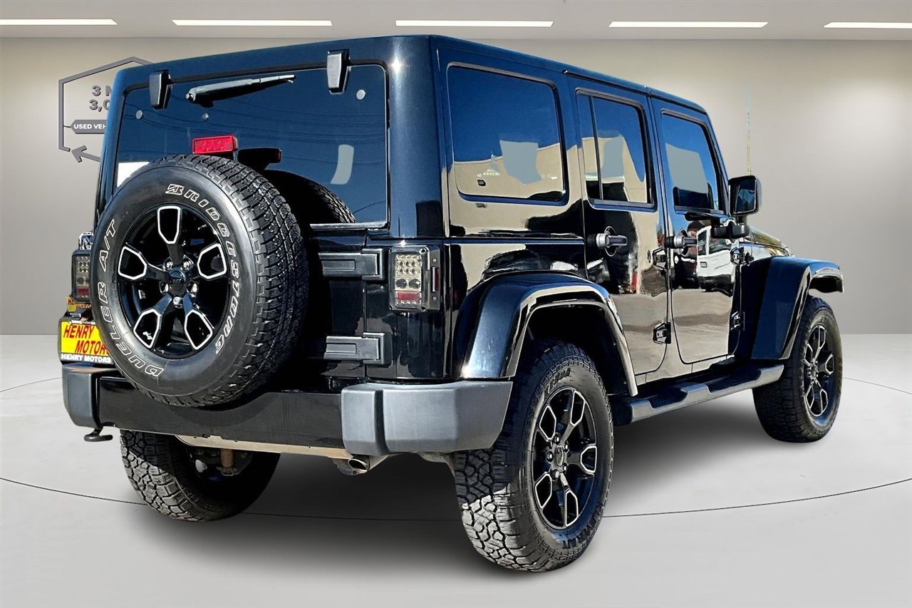 Used 2018 Jeep Wrangler Unlimited Sahara image 7