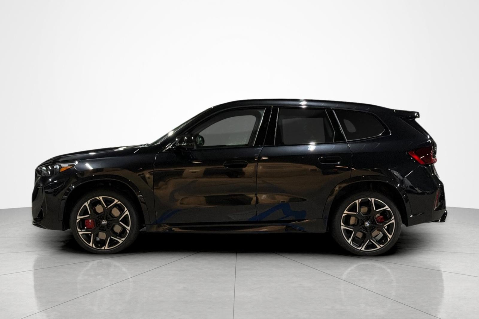 New 2027 BMW X1 M35i w/ Technology Package AWD/4WD image 2