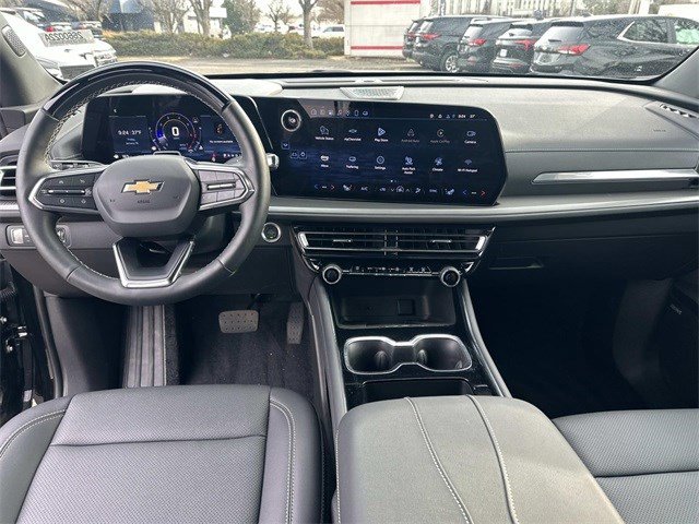 Used 2025 Chevrolet Traverse LT w/ Enhanced Driving Package image 22