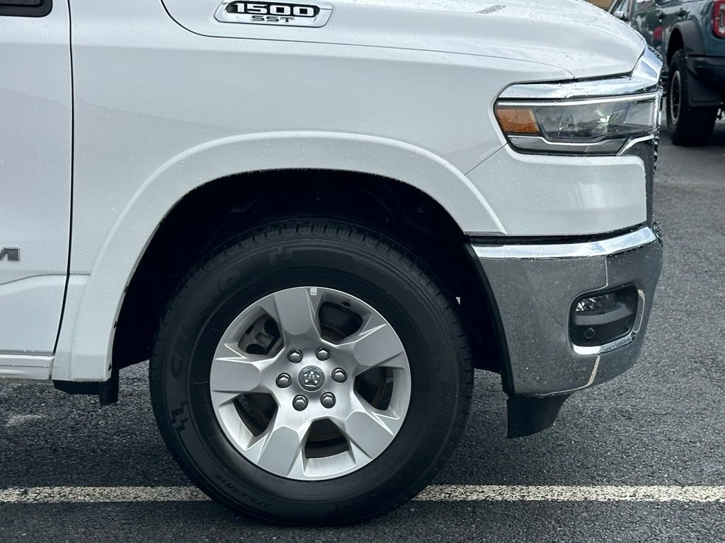 Used 2025 RAM 1500 Big Horn AWD/4WD image 42