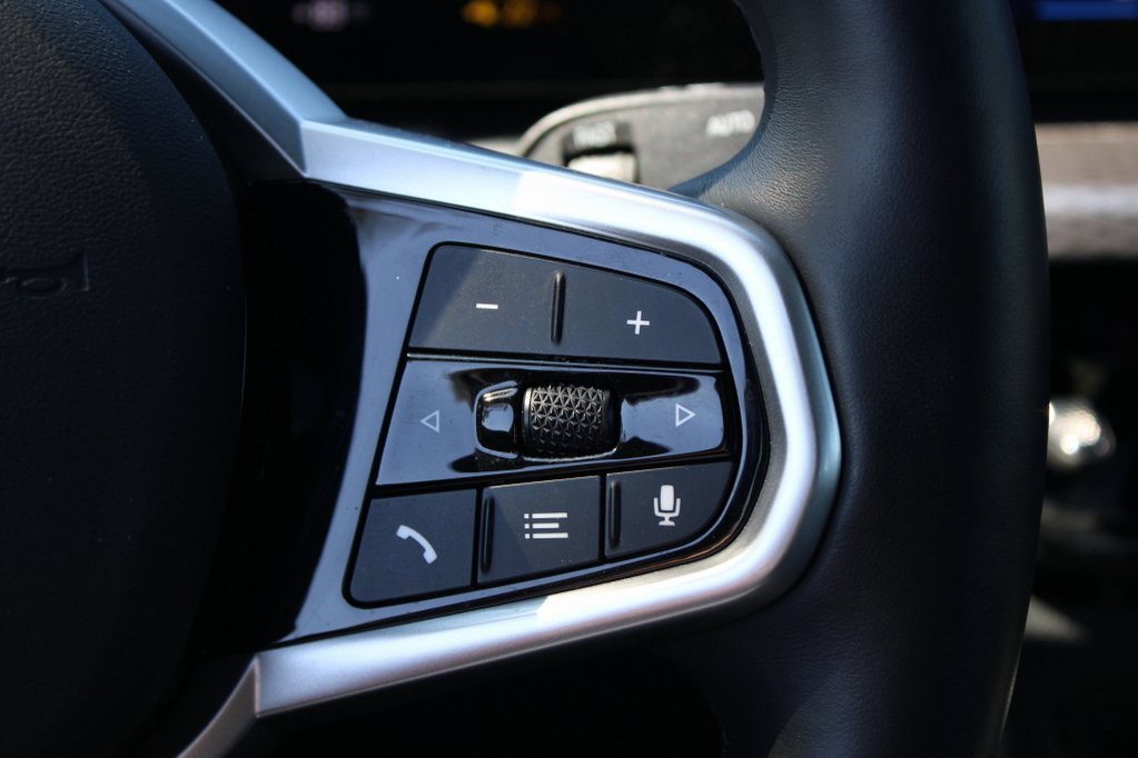 Used 2025 BMW i4 xDrive40i w/ M Sport Package image 15