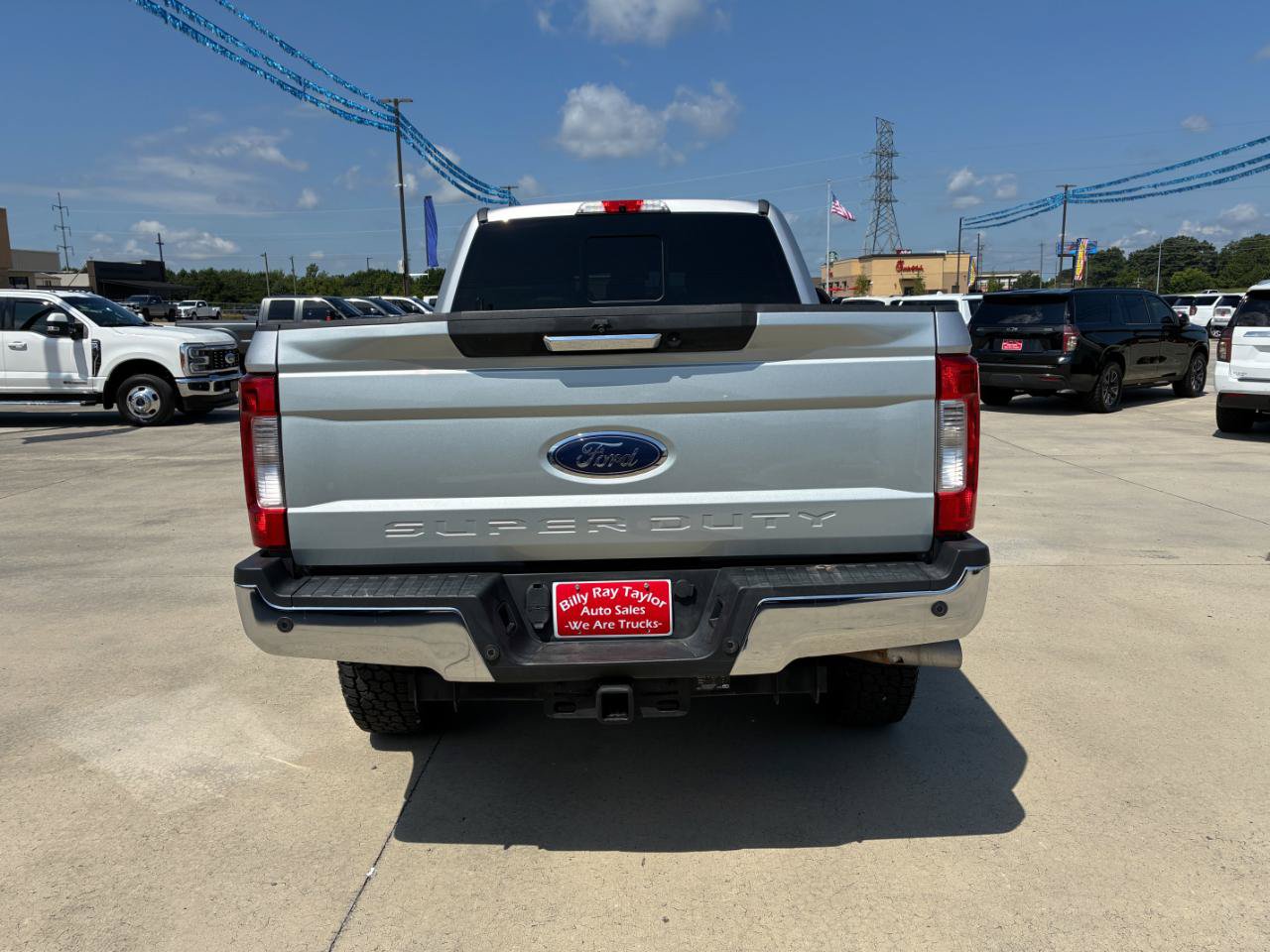 Used 2018 Ford F250 Lariat w/ Lariat Value Package AWD/4WD image 6