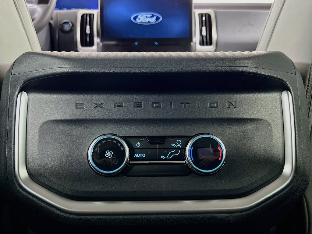 New 2027 Ford Expedition Active AWD/4WD image 29