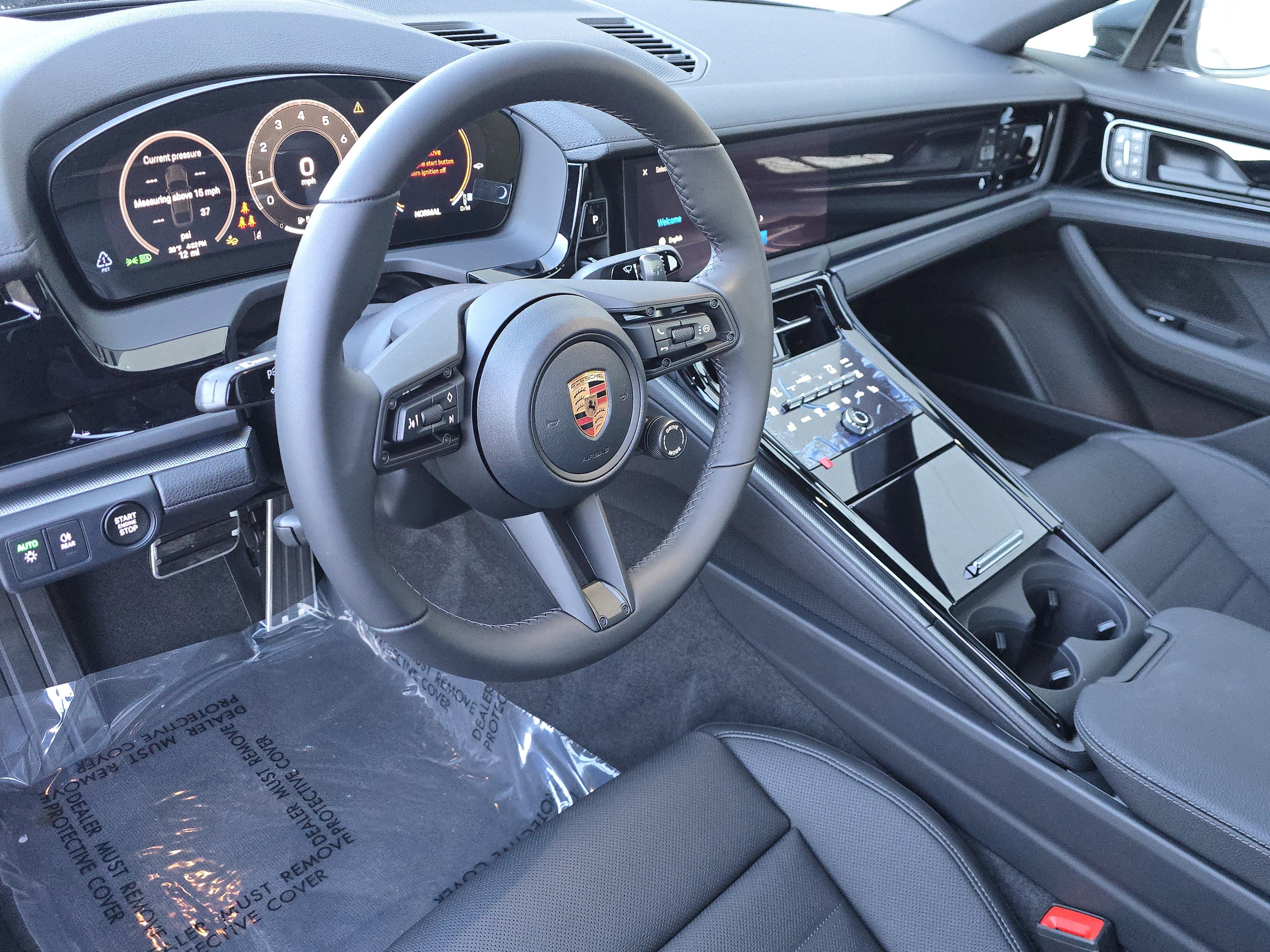 New 2026 Porsche Panamera 4 image 4