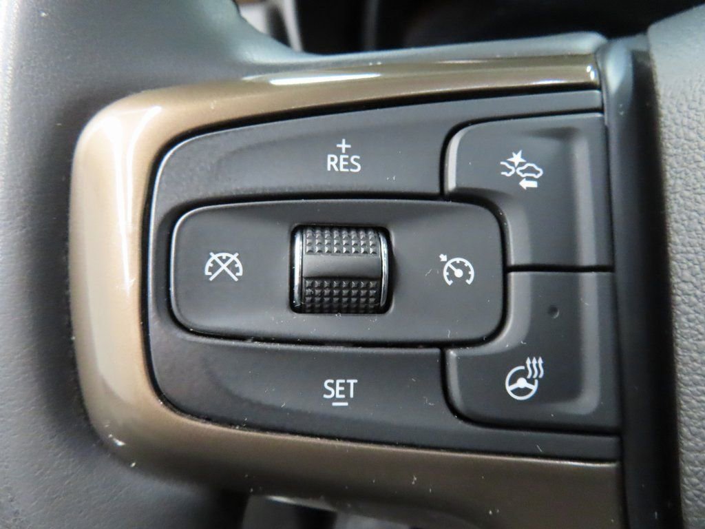 Used 2024 Chevrolet Suburban High Country AWD/4WD image 49