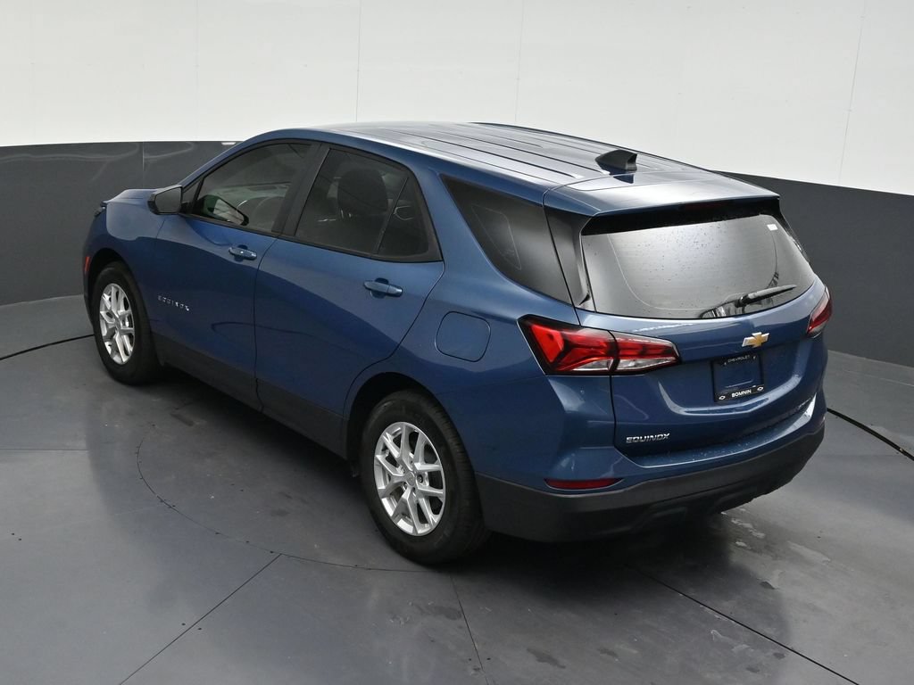 Used 2024 Chevrolet Equinox LS FWD image 17