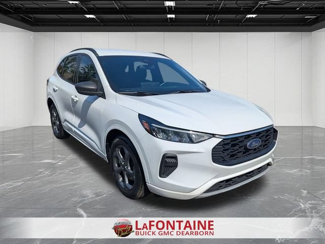 Used 2023 Ford Escape ST-Line w/ Tech Pack #1 FWD image 7