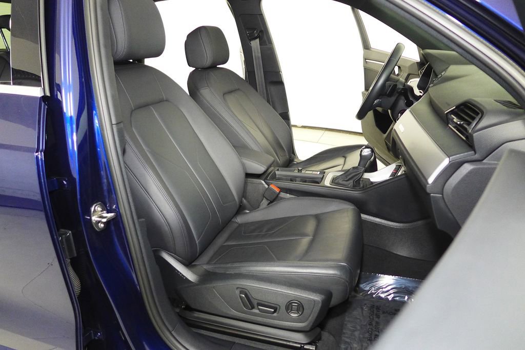 Used 2022 Audi Q3 2.0T Premium w/ Convenience Package image 19