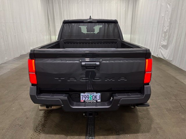 Used 2025 Toyota Tacoma TRD Sport AWD/4WD image 6