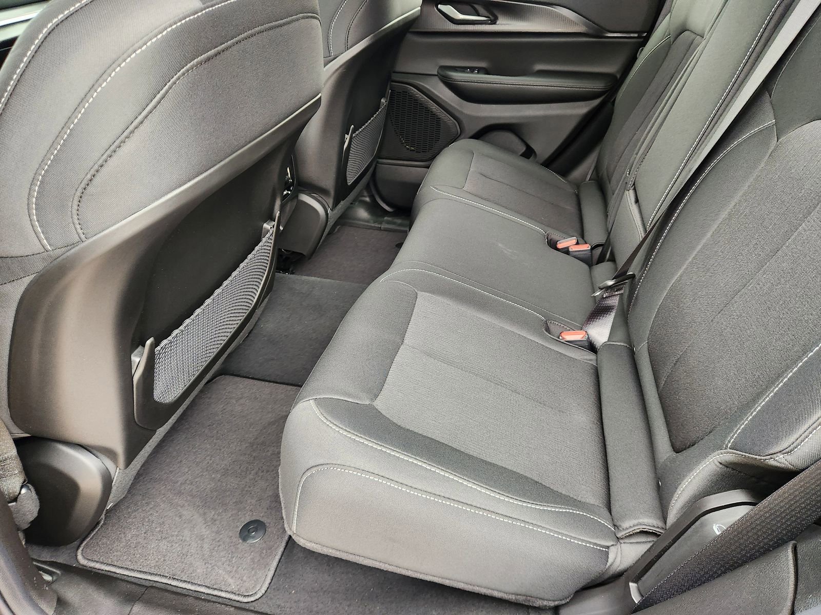 New 2025 Jeep Grand Cherokee Laredo X image 22