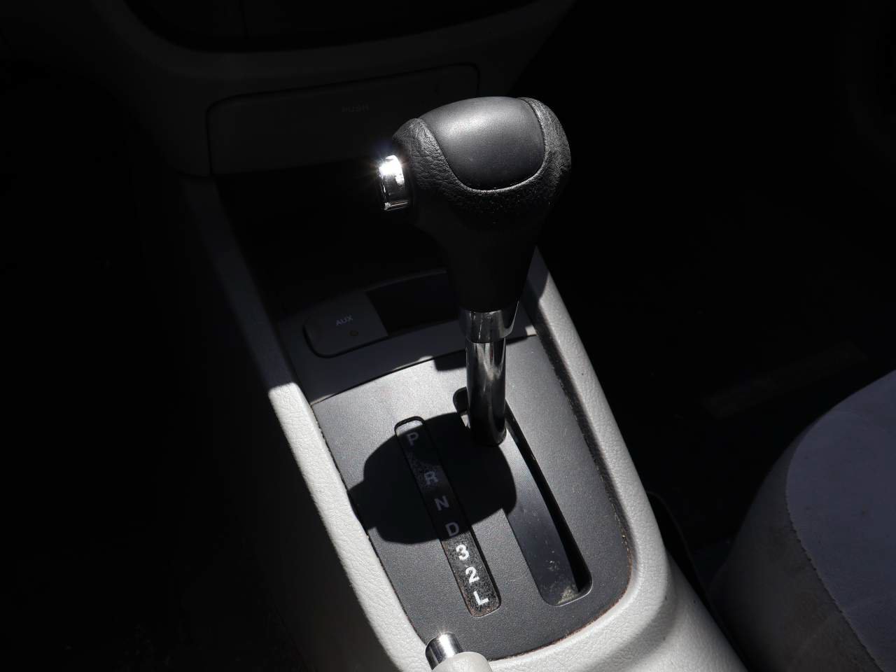 Used 2008 Kia Spectra EX FWD image 13