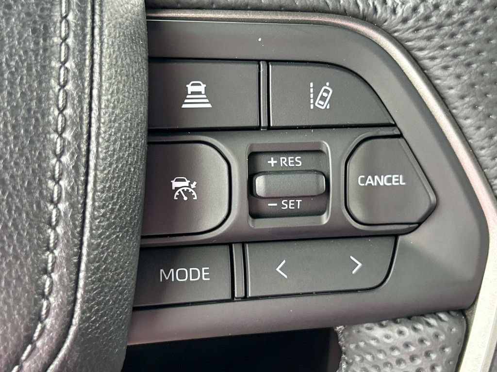 New 2026 Toyota Tundra Limited AWD/4WD image 31