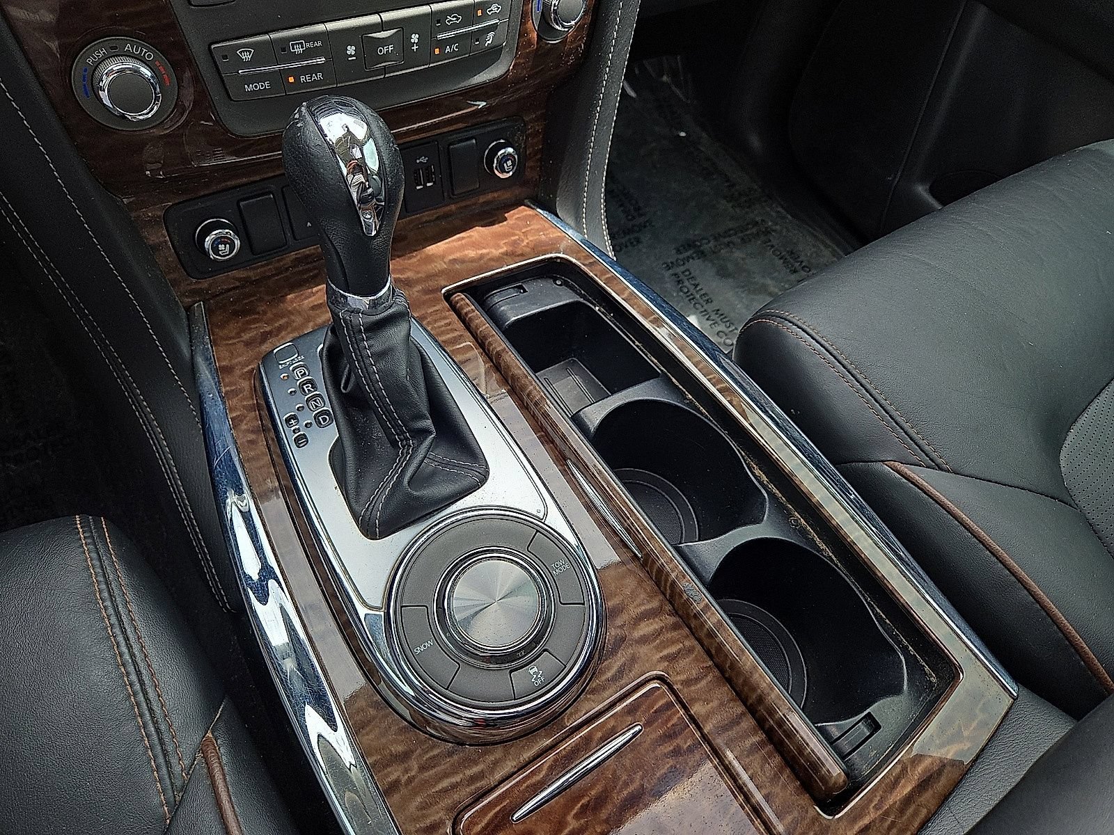 Used 2019 Nissan Armada Platinum w/ Captain's Chairs Package RWD image 32