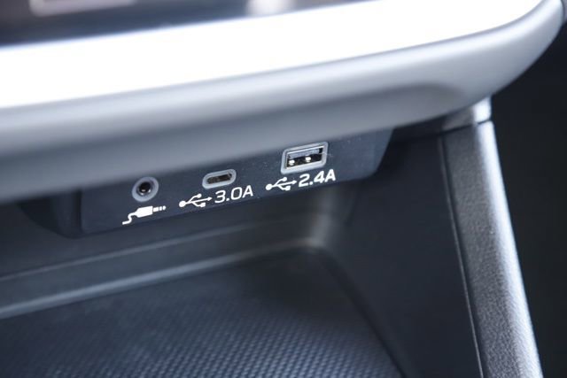 Certified 2025 Subaru Crosstrek 2.0i Premium image 28