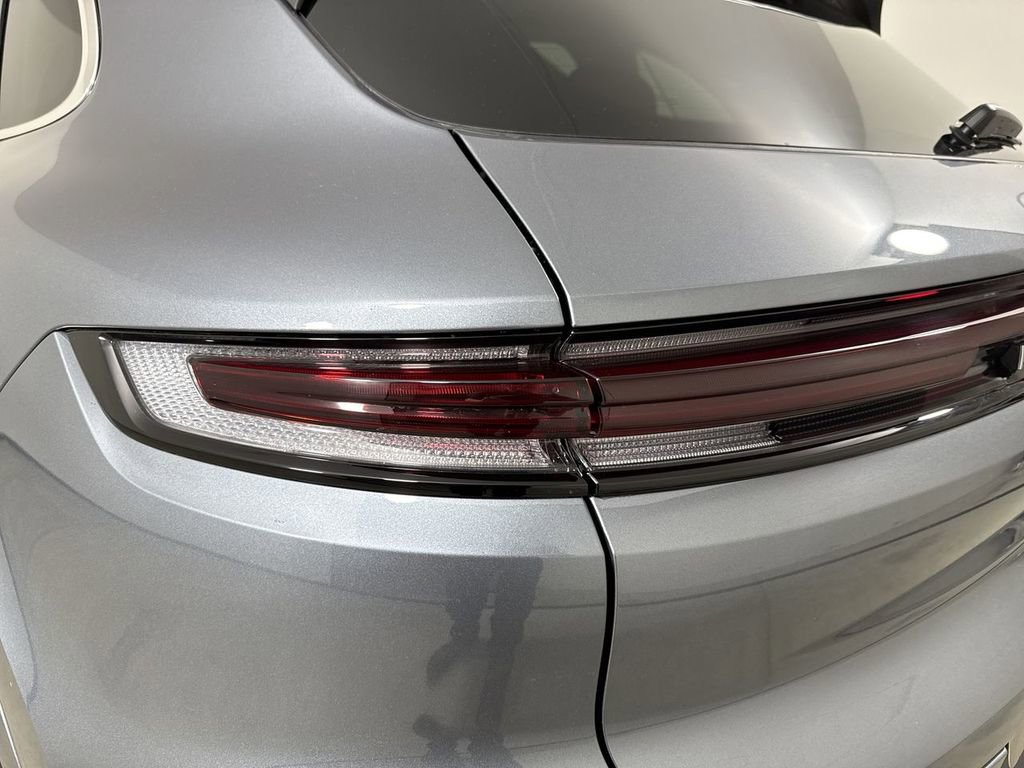 New 2026 Porsche Cayenne image 18
