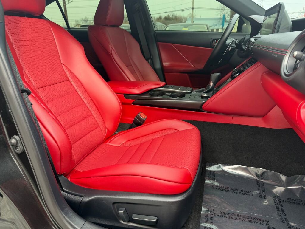 Used 2025 Lexus IS 350 F Sport w/ Navigation Package image 27