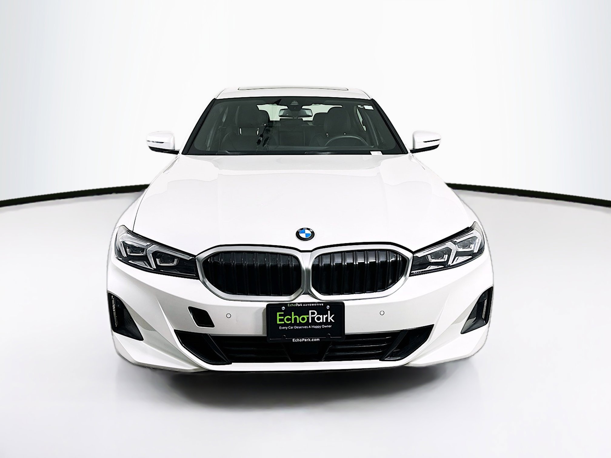 Used 2025 BMW 330i Sedan RWD image 2