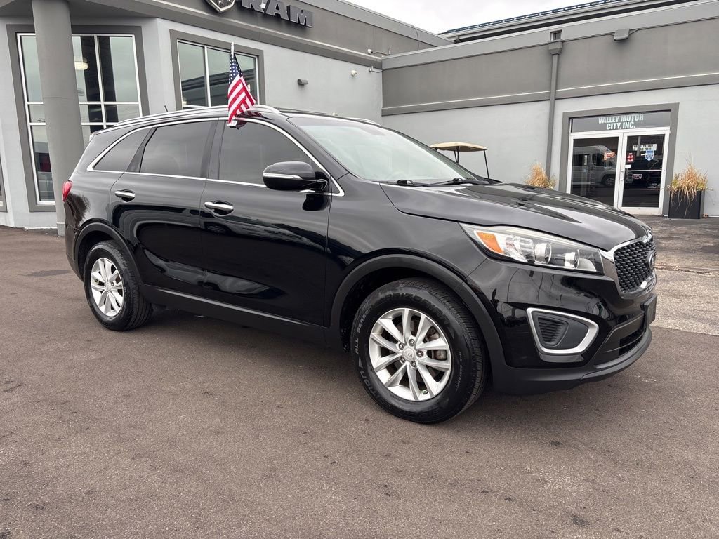 Used 2016 Kia Sorento LX image 41