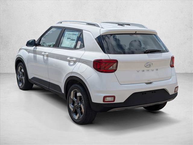 Used 2025 Hyundai Venue SEL image 9