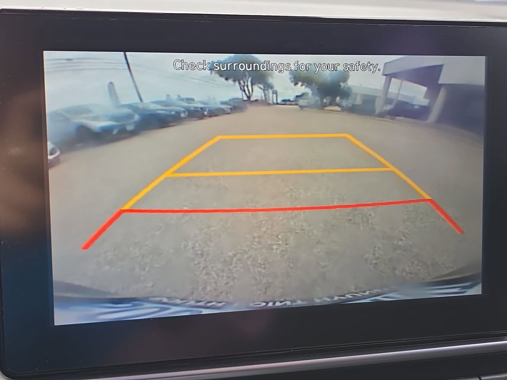 Used 2021 Hyundai Venue SE FWD image 21
