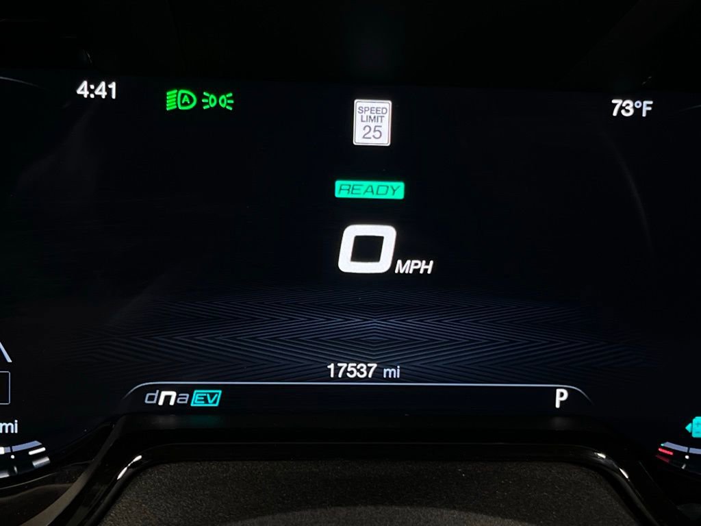 Used 2025 Alfa Romeo Tonale w/ Premium Package image 15