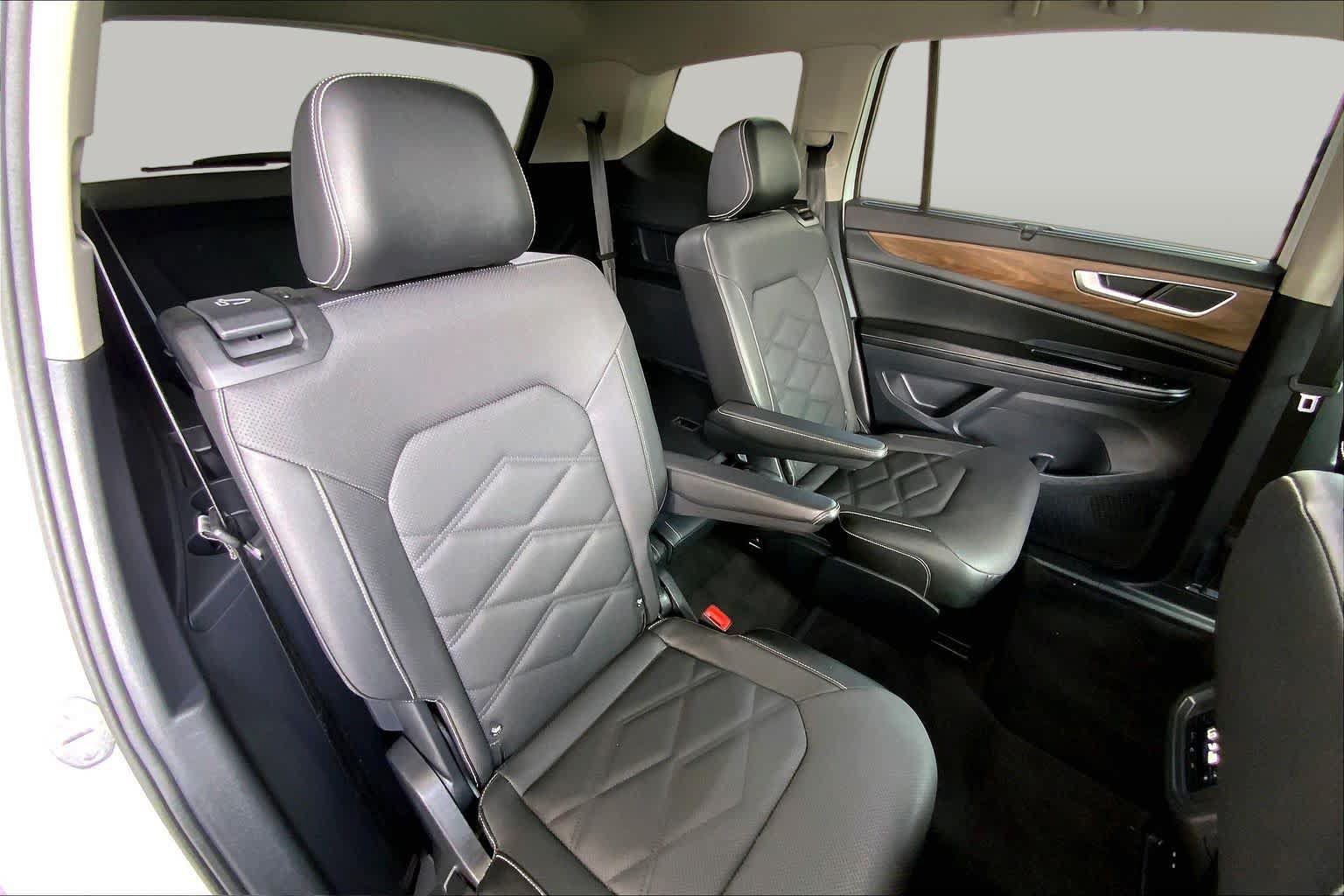 Used 2024 Volkswagen Atlas SE FWD image 20