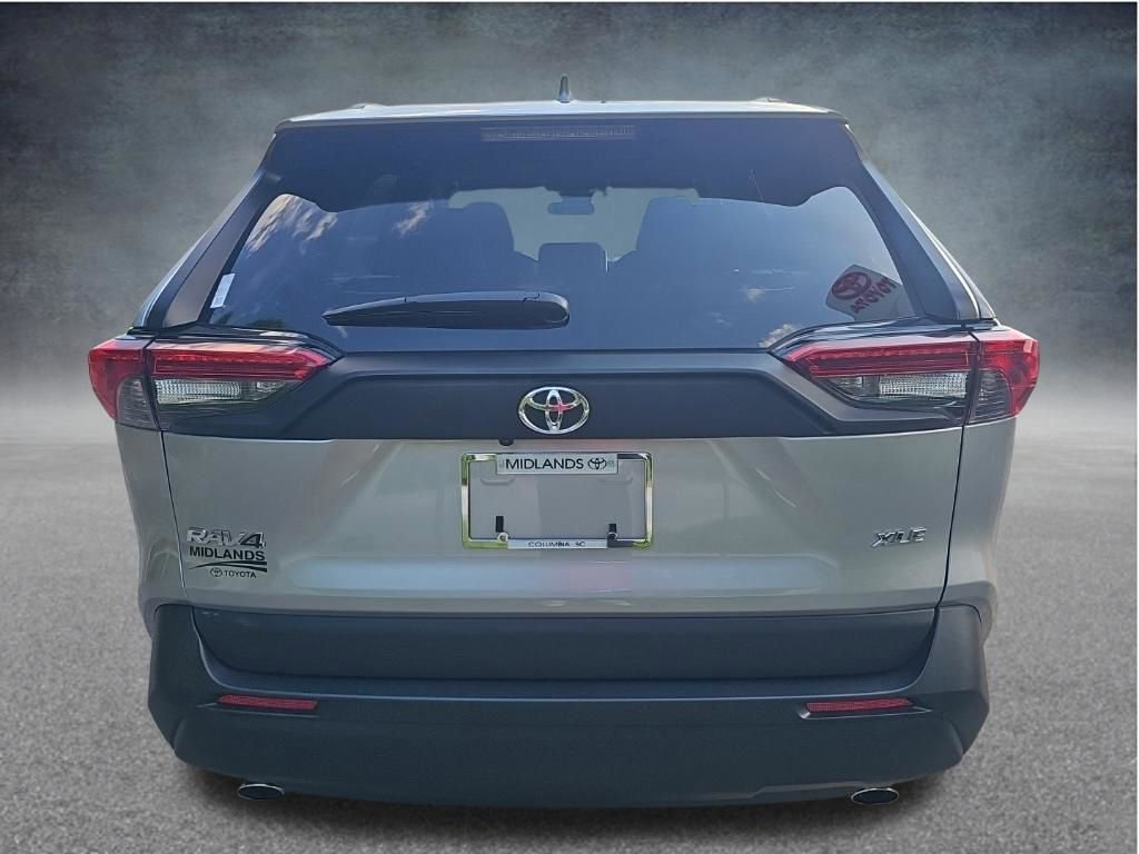 Used 2025 Toyota RAV4 XLE w/ Convenience Package FWD image 10