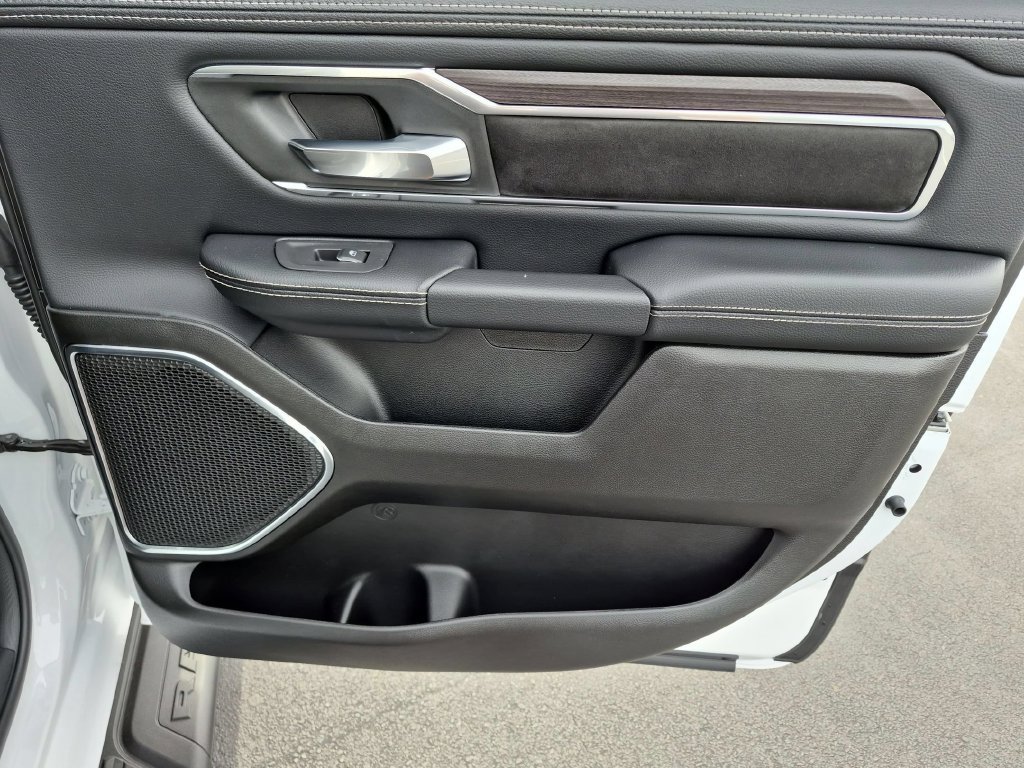 New 2027 RAM 1500 Laramie w/ Night Edition AWD/4WD image 28