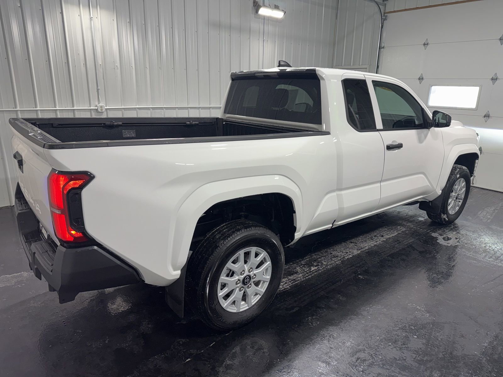 Used 2025 Toyota Tacoma SR image 3