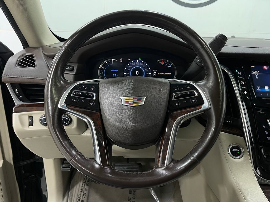 Used 2016 Cadillac Escalade Luxury image 24