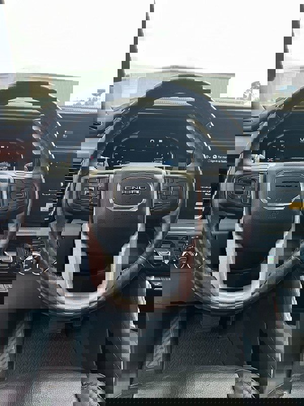 Used 2023 GMC Sierra 1500 Denali w/ Technology Package image 10