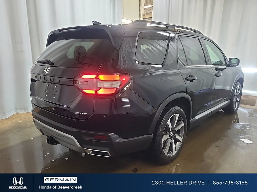 Used 2025 Honda Pilot Elite image 4
