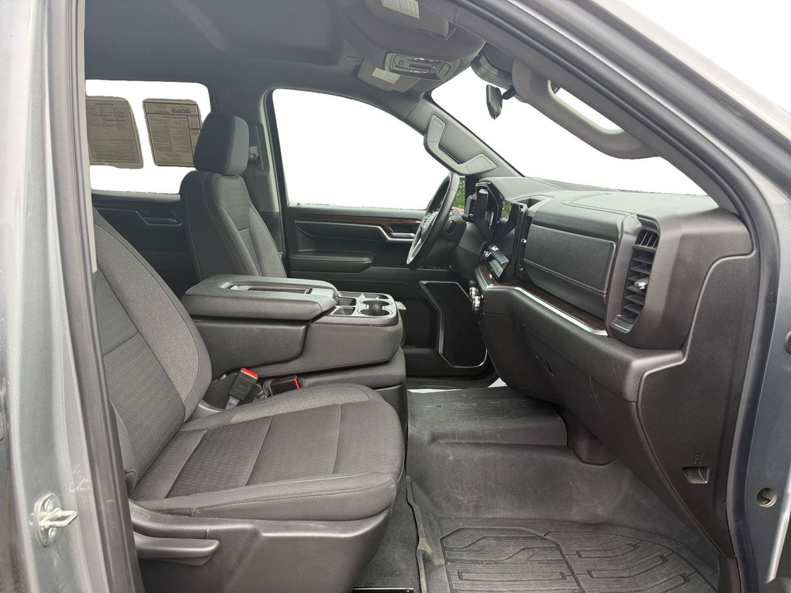 Used 2024 GMC Sierra 1500 SLE w/ Preferred Package AWD/4WD image 26