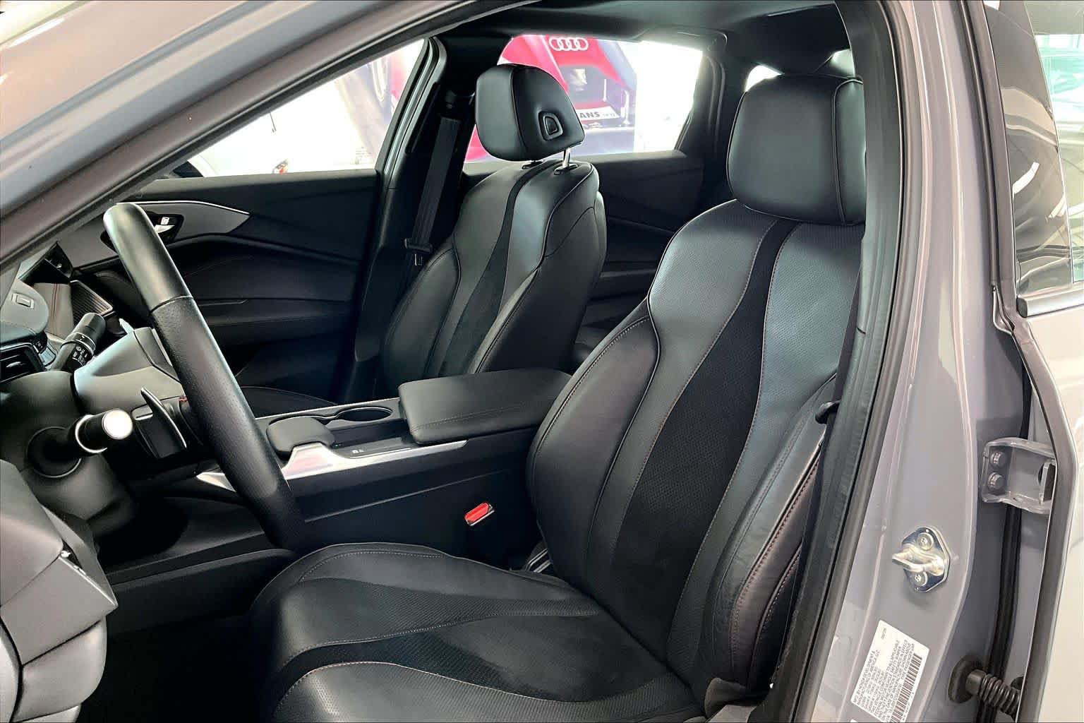 Used 2025 Acura TLX SH-AWD w/ A-SPEC Pkg image 9