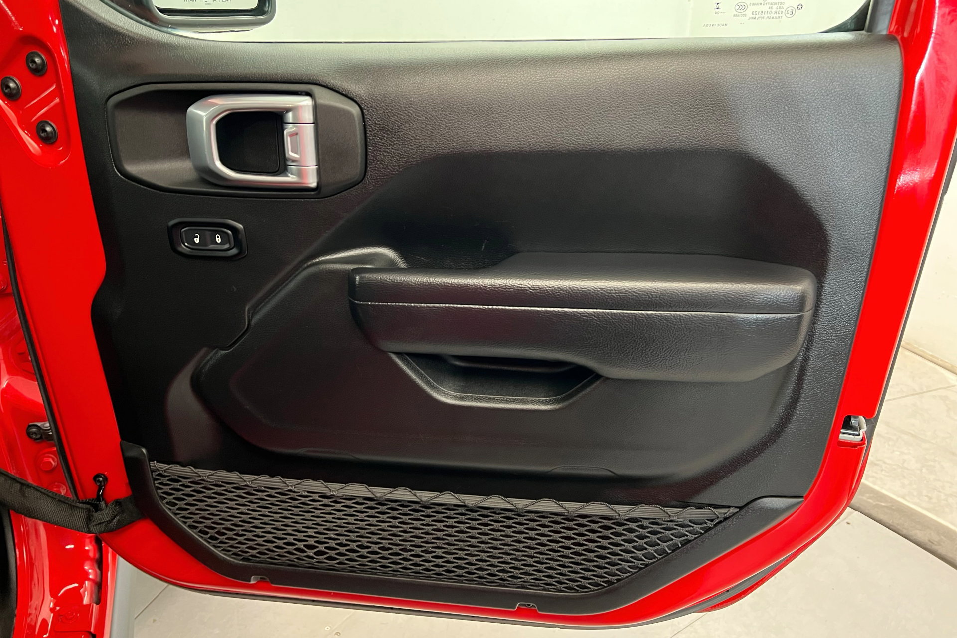 Used 2024 Jeep Wrangler Unlimited Rubicon 4xe image 23