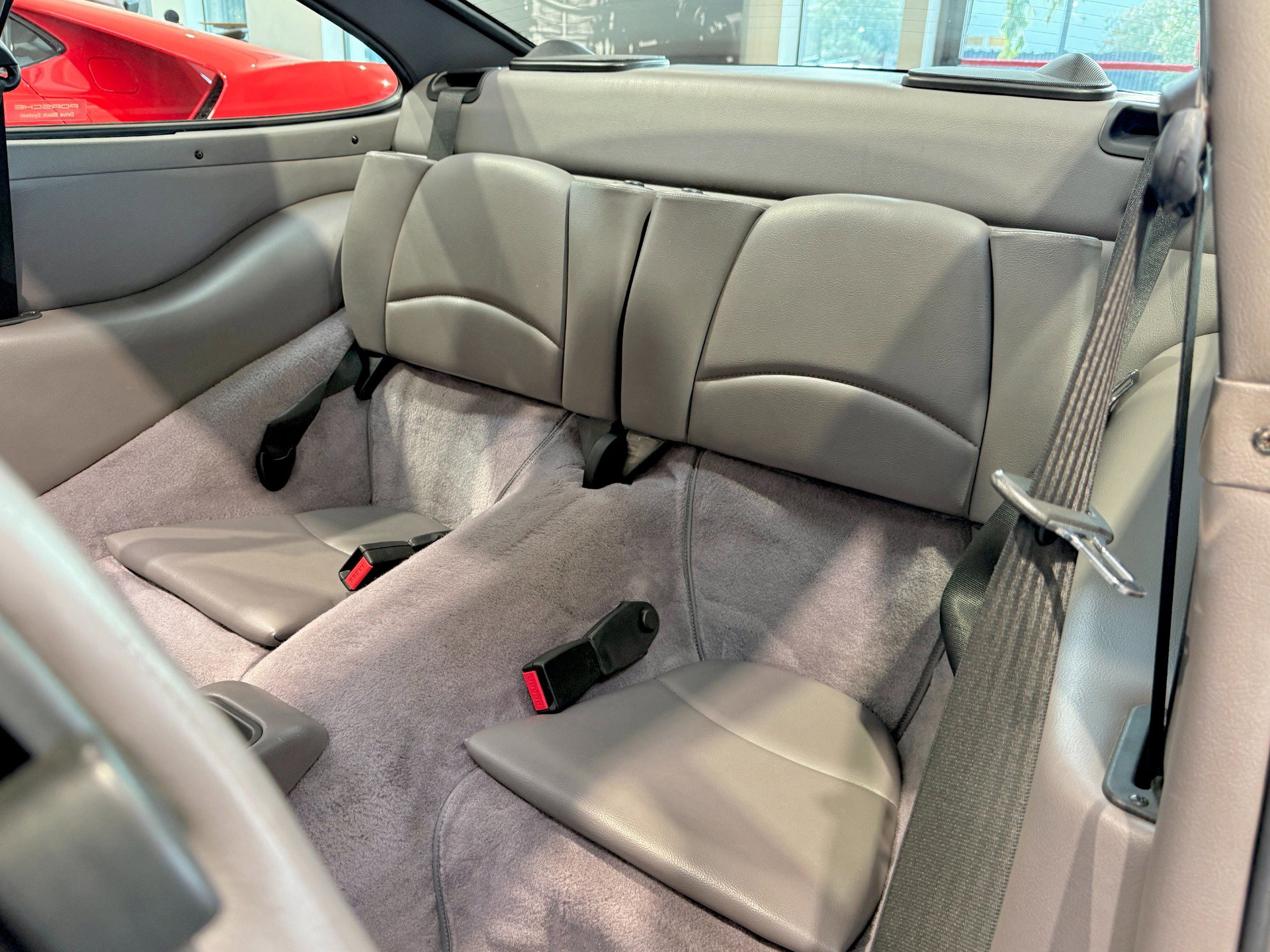 Used 1998 Porsche 911 Carrera S image 36