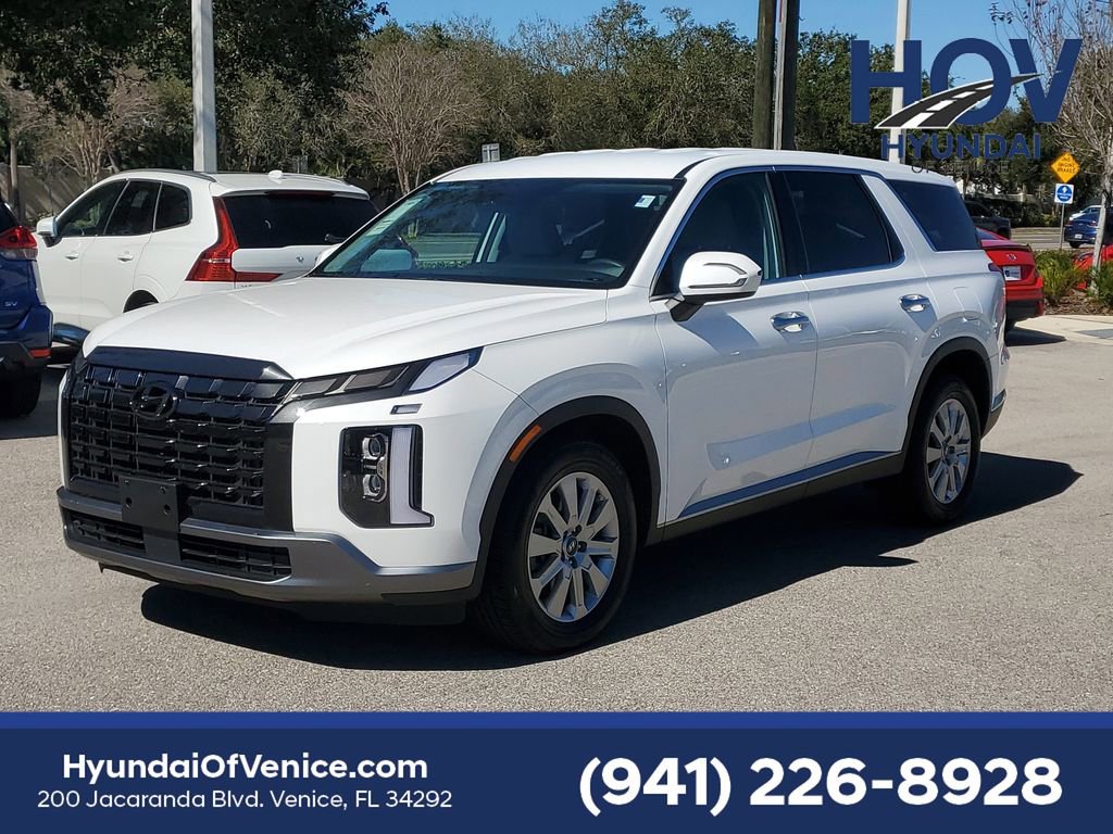 Used 2023 Hyundai Palisade SE image 12