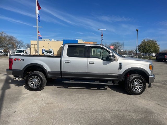 Used 2017 Ford F250 Lariat w/ Lariat Value Package image 19