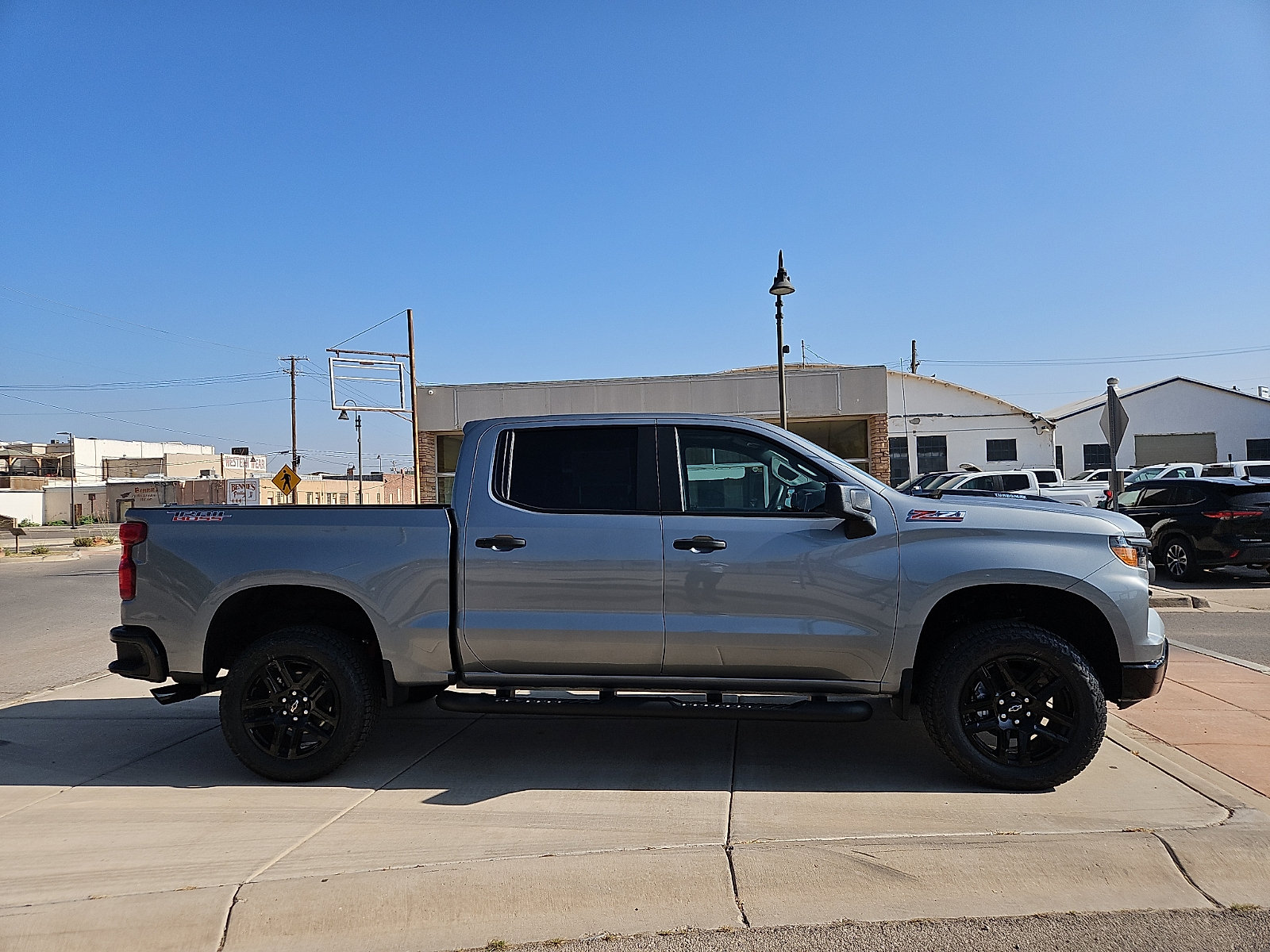 New 2026 Chevrolet Silverado 1500 Custom Trail Boss w/ Turbomax Blackout Package AWD/4WD image 5
