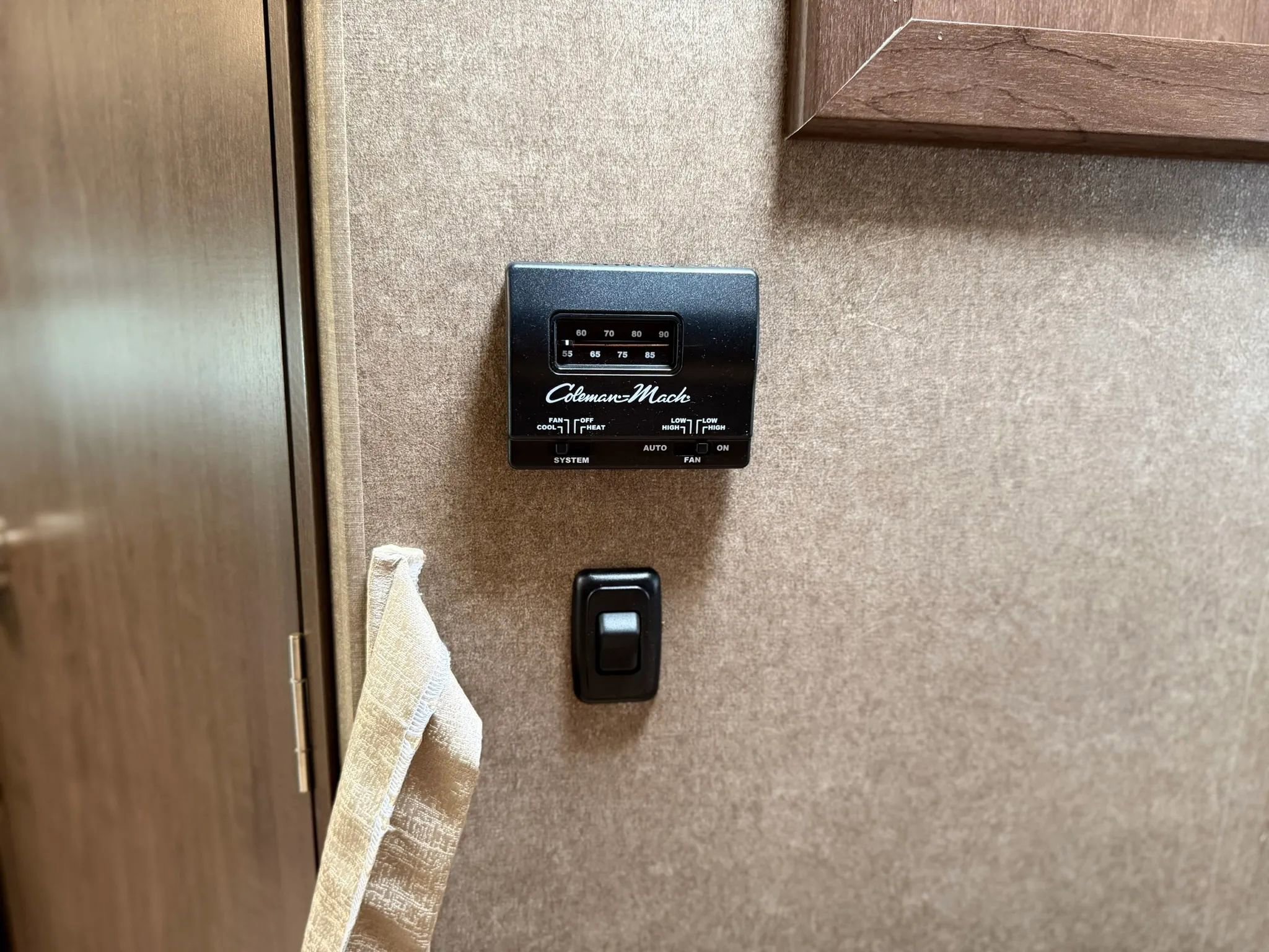 Used 2019 Ford E-350 and Econoline 350 Super Duty w/ Motorhome Prep Package RWD image 7