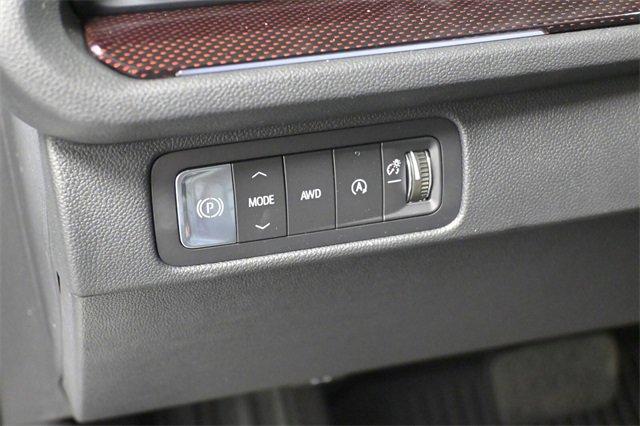 New 2026 Chevrolet Traverse RS w/ LPO, Floor Liner Package image 21